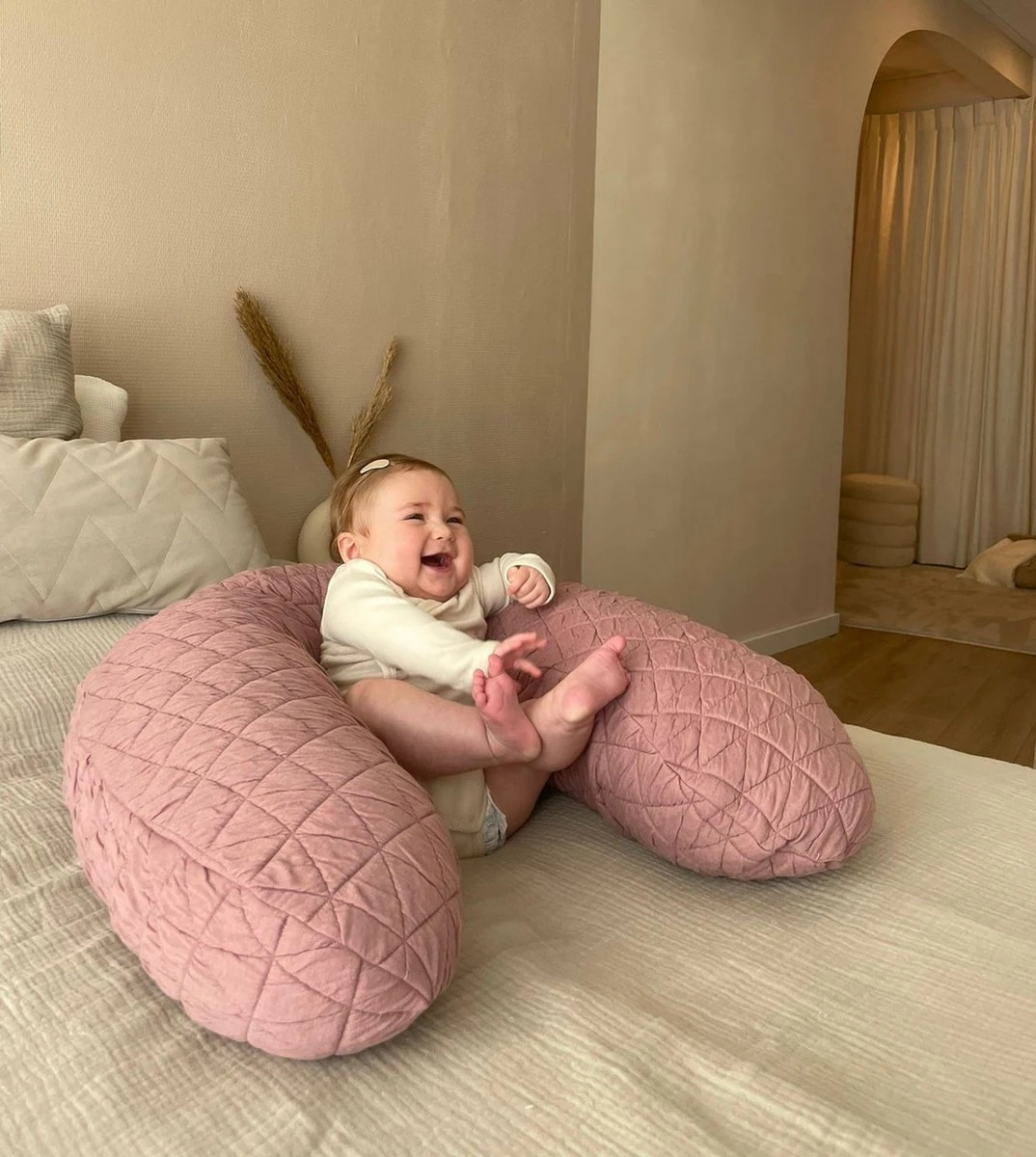 Housse De Coussin D'allaitement Triangle Blush Pour Le Coussin D'allaitement 2 Housse De Coussin D'allaitement Triangle Blush Pour Le Coussin D'allaitement – Image 2