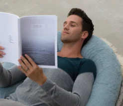 Form Fix Voedingskussen Inclusief 2 Voedingskussenhoezen Oker VOORDEELBUNDEL -Bébé Soldes Boutique 1200x1036 3