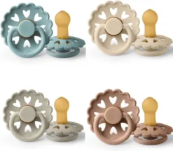Frigg Fairytale Pacifier Set 4 Pièces Ole Lukoie, Clumsy Hans, The Ugly Dukling And The Emperors New Vêtements 0-6 Mois Taille 1