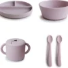 Service De Set Mushie | Set Assiette, Bol, Gobelet Et Cuillère En Silicone | Nuageux Mauve | Set De Vaisselle Pour Enfants En Silicone