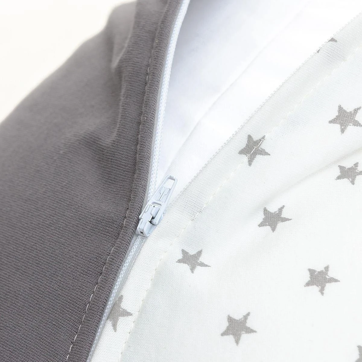 Housse De Coussin D'allaitement Snoozzz - Housse Pour Coussin D'allaitement 100% Coton - Mini étoile Gris - 185 Cm 3 Housse De Coussin D'allaitement Snoozzz - Housse Pour Coussin D'allaitement 100% Coton - Mini étoile Gris - 185 Cm – Image 3