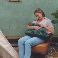 Doomoo Softy - Petit Coussin D'allaitement - Billes Ultra Fines Et Silencieuses - Coton Organique - 150 Cm - Green Forest -Bébé Soldes Boutique 1200x1200 1332