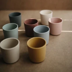 Tasse à Boire Mushie | SALOPETTE | Tasses | 2 Pièces | Fumée | Coupe | Tasse De Pratique | Gris | Gris -Bébé Soldes Boutique 1200x1200 1745