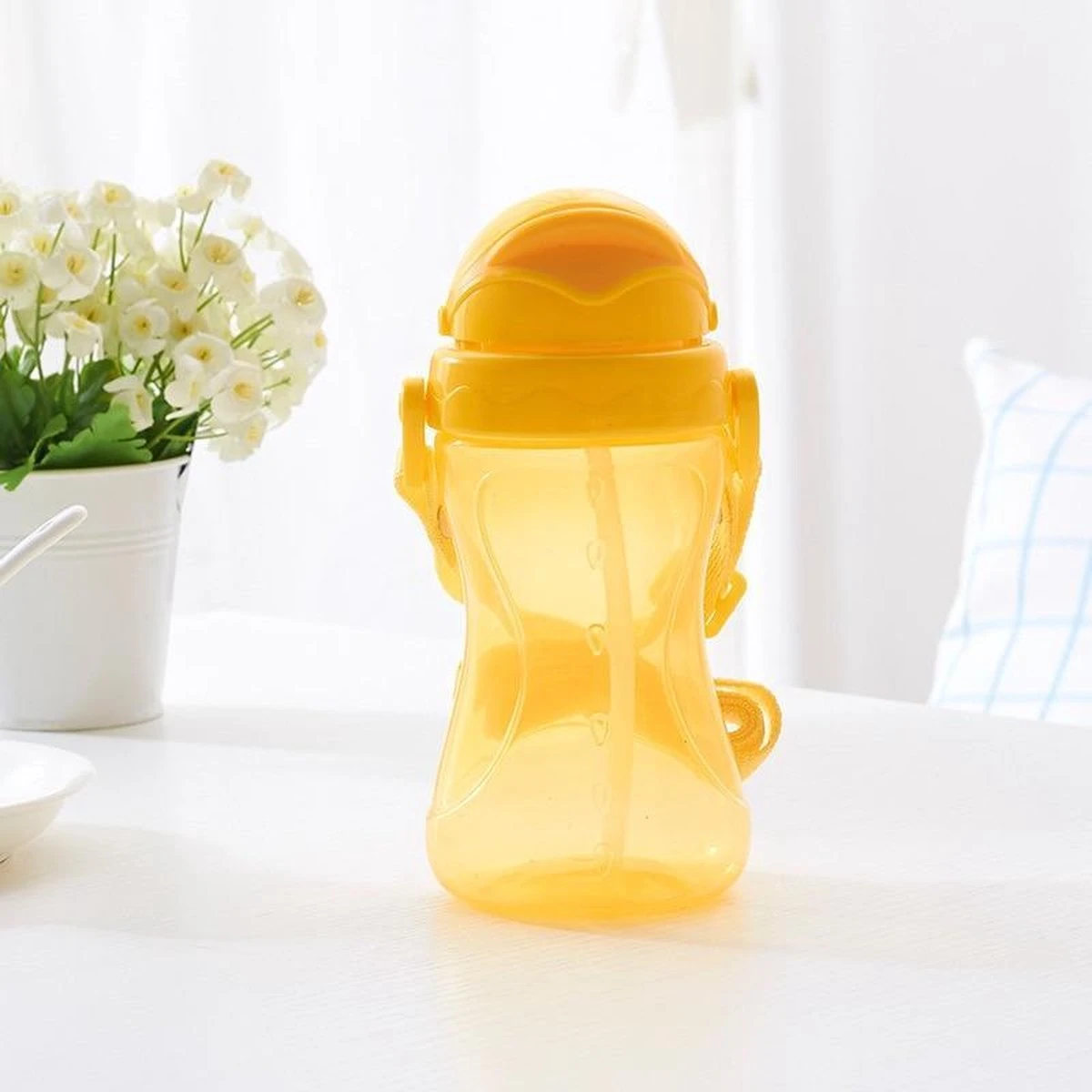 Tasse à Boire Avec De La Paille | Tasse Anti-déversement | Sangle Amovible | Les Tout-petits | Enfants D'âge Préscolaire | Sans BPA 420ml | Orange 1 Tasse à Boire Avec De La Paille | Tasse Anti-déversement | Sangle Amovible | Les Tout-petits | Enfants D'âge Préscolaire | Sans BPA 420ml | Orange