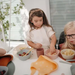 Tasse à Boire Mushie | SALOPETTE | Tasses | 2 Pièces | Marmotte | Coupe | Tasse De Pratique | Vieux Rose -Bébé Soldes Boutique 1200x1200 1768