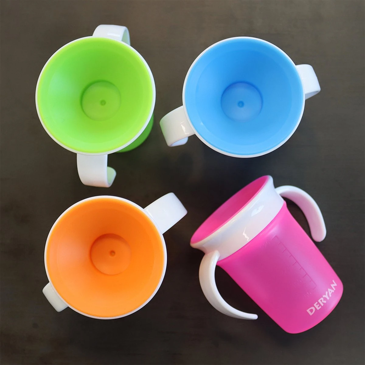 Deryan Luxe Quuby Drinking Cup 360 Trainer - Gobelet D'entraînement - Gobelet Anti-déversement - 2 Pièces - Grijs / Oranje 4 Deryan Luxe Quuby Drinking Cup 360 Trainer - Gobelet D'entraînement - Gobelet Anti-déversement - 2 Pièces - Grijs / Oranje – Image 4