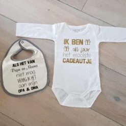 Coffret Cadeau Bébé Avec Bavoir Et Barboteuse Avec Texte Pour Garçon Ou Fille: Demandez à Papy Et Mamie .. Bavoir Et Plus Beau Cadeau Barboteuse Grossesse Annonce Naissance