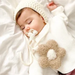 Petits Biscuits - Attache Tétine Teddy Tissu Taupe - Cadeau Maternité - Bébé - Cadeau Baby Shower - Jouets Bébé