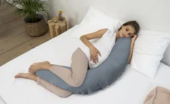 Doomoo Basics Comfy Big - Coussin D'allaitement - Coton Biologique - 190cm - Tetra Blue -Bébé Soldes Boutique 1200x733 1