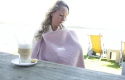 Tissu D'allaitement Moments Premium, OEKO-TEX, Respirant, Rose, Tissu D'allaitement De Luxe, Tablier D'allaitement, Tissu élégant, Gaufre -Bébé Soldes Boutique 1200x770 1