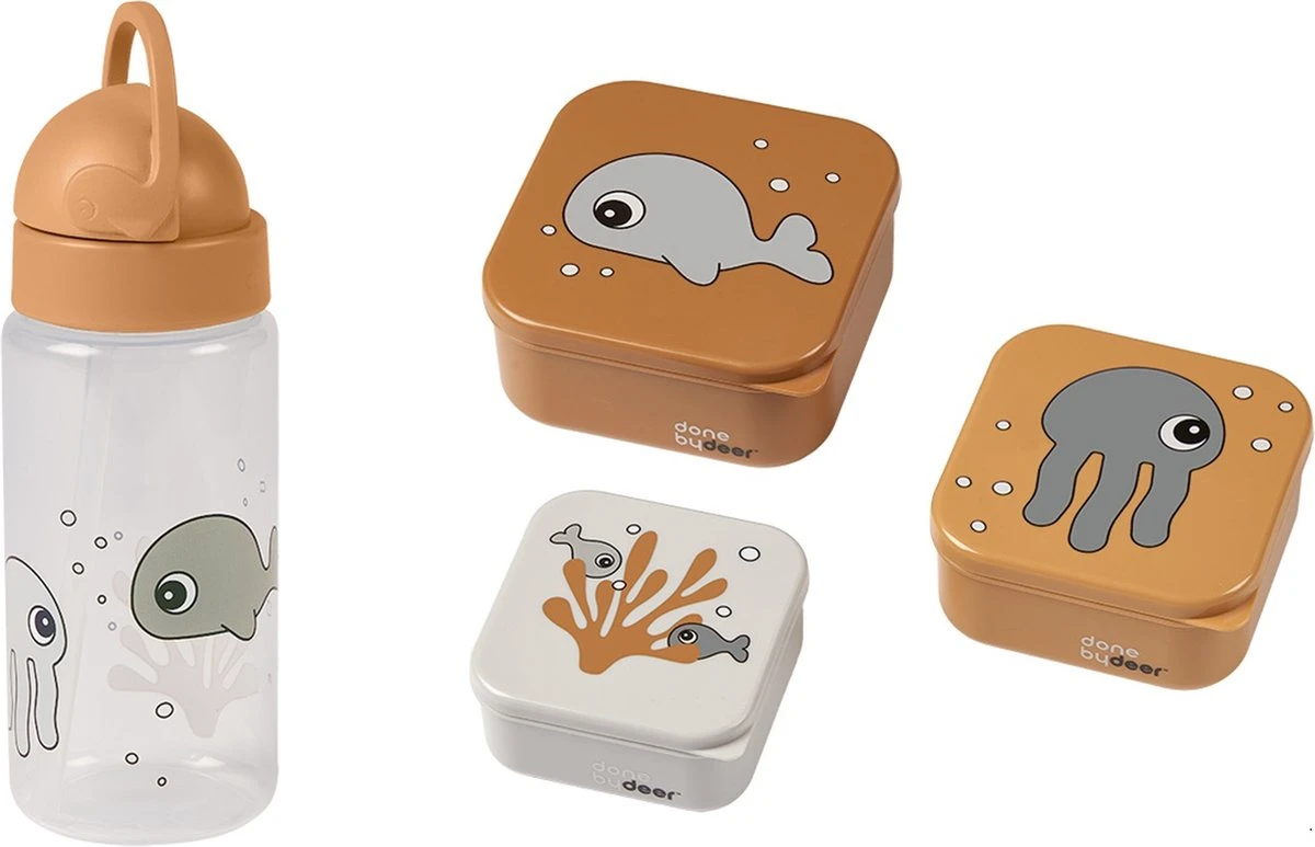 Done By Deer Sea Friends SET Gobelet En Paille + 3 Snack Box - Mustard/ Gris - Gourde - Snack Box 1 Done By Deer Sea Friends SET Gobelet En Paille + 3 Snack Box - Mustard/ Gris - Gourde - Snack Box