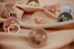 Sucettes Frigg Daisy Avec Naam - T1 - Rose Bébé , Blanc éclatant Et Crème Pink - 0-6 Mois - Sucette - Sucette - Sucette - Sac à Sucette BolleToet -Bébé Soldes Boutique 1200x800 10