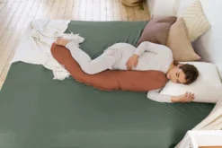 Doomoo Buddy - Coussin D'allaitement Et De Grossesse - Coton Organique - 180cm - Tetra Jersey Terracotta -Bébé Soldes Boutique 1200x800 64