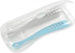 BEABA Lot De 2 Cuilleres 1er âge Silicone Avec Boite De Transport Windy Blue Set -Bébé Soldes Boutique 1200x846 1