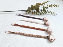 Cordon Sucette|Macramé|Taupe / Beige|Cordon|Clip Feuille|Douche De Bébé|Cadeau De Naissance|Comfykids