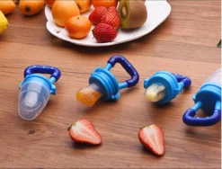 Sucette Aux Fruits - Sucette Pour Nourriture Pour Bébé - Nourriture Pour Bébé - Couverts Couverts Pour Enfants - Blauw - 4 En 1 - Introduction à L' Alimentation 17 Sucette Aux Fruits - Sucette Pour Nourriture Pour Bébé - Nourriture Pour Bébé - Couverts Couverts Pour Enfants - Blauw - 4 En 1 - Introduction à L' Alimentation -Bébé Soldes Boutique 1200x915 1