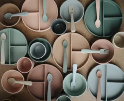 Cuillères En Silicone MUSHIE |Set 2 Pièces|Bleu Cambridge, Sable Changeant|Bavoirs|Cuillère|Bébé|Sans BPA -Bébé Soldes Boutique 1200x984 2