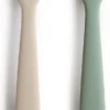 Cuillères En Silicone MUSHIE |Set 2 Pièces|Bleu Cambridge, Sable Changeant|Bavoirs|Cuillère|Bébé|Sans BPA