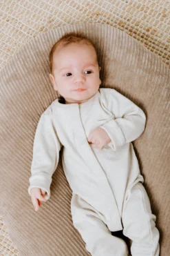 Housse De Coussin D'allaitement Baby's Only De Coussin De Maternité - Housse De Coussin De Couchage Latéral Sense - Argile - 180 Cm -Bébé Soldes Boutique 800x1200 26