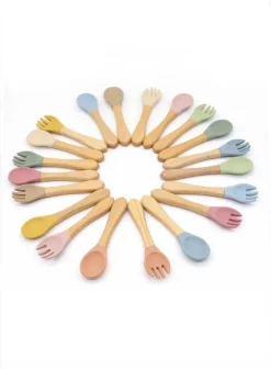 Dutsi - Set De Couverts Pour Enfants En Siliconen Et Bois - Brun Koper -Bébé Soldes Boutique 880x1200 4