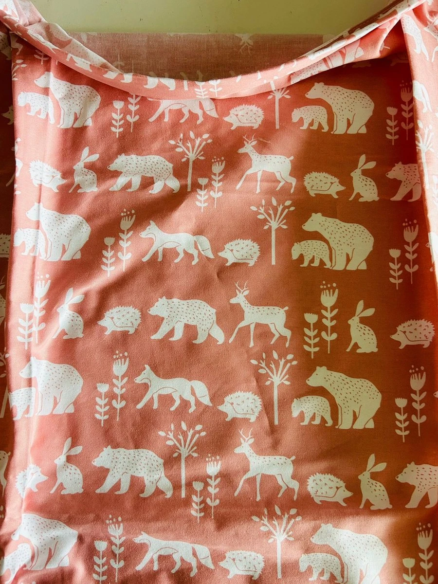 Tissu D'allaitement - Tissu D'allaitement - Tissu De Protection - Animaux Roses 3 Tissu D'allaitement - Tissu D'allaitement - Tissu De Protection - Animaux Roses – Image 3